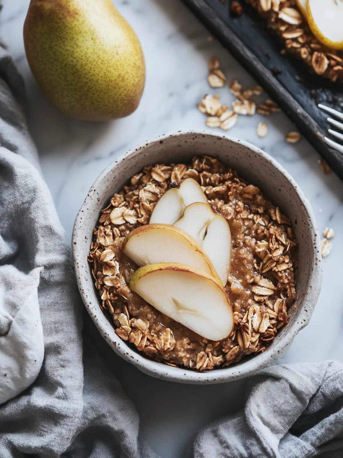 Spiced Pear Baked Oatmeal